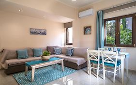 Iro City And Beach Boutique Homes